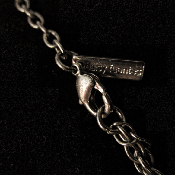 Gold Daisy fuentes necklace with pendant - Picture 2 of 3